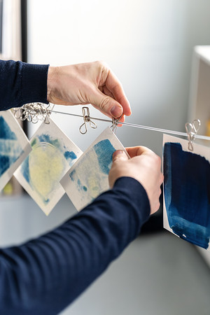 <p><a href="https://galleries.seirer-photography.com">seirer-photography</a><br />Hands Hanging Blue-Toned Artworks on Display Clips</p><p><a href="https://galleries.seirer-photography.com/Clients/Foto-Arsenal-Wien/2025-03-21-Grand-Opening/i-W4h56K5" title="Hands Hanging Blue-Toned Artworks on Display Clips"><img src="https://galleries.seirer-photography.com/Clients/Foto-Arsenal-Wien/2025-03-21-Grand-Opening/i-W4h56K5/0/LJPvdqdHbXP9zJNdFHPs5ZBZTnPBqRwkdhdfxC3pq/Th/20250323_122546_foto_arsenal_eroeffnung_-Th.jpg" width="150" height="150" alt="Hands Hanging Blue-Toned Artworks on Display Clips" title="Hands Hanging Blue-Toned Artworks on Display Clips" style="border: 1px solid #000000;" /></a></p>