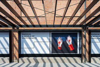<p><a href="https://galleries.seirer-photography.com">seirer-photography</a><br />Magnum Photography Exhibition: Hands in Red and White Gloves</p><p><a href="https://galleries.seirer-photography.com/Clients/Foto-Arsenal-Wien/2025-03-21-Grand-Opening/i-bn9Tw99" title="Magnum Photography Exhibition: Hands in Red and White Gloves"><img src="https://galleries.seirer-photography.com/Clients/Foto-Arsenal-Wien/2025-03-21-Grand-Opening/i-bn9Tw99/0/LFPX2fFp9QrDhZzTHfrj9M3wKVB2BZnpGqkzmpSjh/Th/20250322_114911_foto_arsenal_eroeffnung_-Th.jpg" width="150" height="150" alt="Magnum Photography Exhibition: Hands in Red and White Gloves" title="Magnum Photography Exhibition: Hands in Red and White Gloves" style="border: 1px solid #000000;" /></a></p>