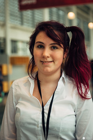 <p><a href="https://galleries.seirer-photography.com">seirer-photography</a><br />Young Professional in White Shirt with Burgundy Hair in Urban Office Setting</p><p><a href="https://galleries.seirer-photography.com/Events/2017/ViennaComicCon/Day-1/i-Rk2SVDn" title="Young Professional in White Shirt with Burgundy Hair in Urban Office Setting"><img src="https://galleries.seirer-photography.com/Events/2017/ViennaComicCon/Day-1/i-Rk2SVDn/1/NNRxMWPX8jpdcxgXPsQ6fhWpp9T7CXsBxTf5pNP2w/Th/20171118_131810_vienna_comiccon_day1_79934-Th.jpg" width="150" height="150" alt="Young Professional in White Shirt with Burgundy Hair in Urban Office Setting" title="Young Professional in White Shirt with Burgundy Hair in Urban Office Setting" style="border: 1px solid #000000;" /></a></p>