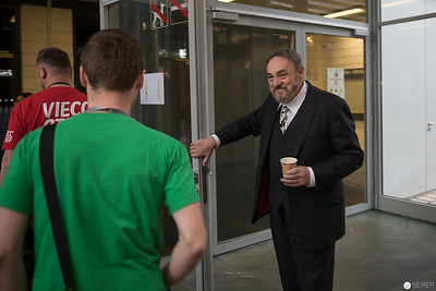 <p><a href="https://galleries.seirer-photography.com">seirer-photography</a><br />Office Doorway Interaction Between Formally Dressed Man and Casual Staff Members</p><p><a href="https://galleries.seirer-photography.com/Events/2017/ViennaComicCon/Day-2/i-8pXVGrg" title="Office Doorway Interaction Between Formally Dressed Man and Casual Staff Members"><img src="https://galleries.seirer-photography.com/Events/2017/ViennaComicCon/Day-2/i-8pXVGrg/0/KtsL8PPVfjJrT7Dr5XgNJGBPCTD62Ts537LDCSZfK/Th/20171119_105053_vienna_comiccon_day2_71443-Th.jpg" width="150" height="150" alt="Office Doorway Interaction Between Formally Dressed Man and Casual Staff Members" title="Office Doorway Interaction Between Formally Dressed Man and Casual Staff Members" style="border: 1px solid #000000;" /></a></p>