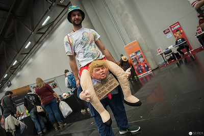 <p><a href="https://galleries.seirer-photography.com">seirer-photography</a><br />Cosplayer Carrying Satirical Caricature Puppet at Convention Hall</p><p><a href="https://galleries.seirer-photography.com/Events/2017/ViennaComicCon/Day-2/i-s4jGf7w" title="Cosplayer Carrying Satirical Caricature Puppet at Convention Hall"><img src="https://galleries.seirer-photography.com/Events/2017/ViennaComicCon/Day-2/i-s4jGf7w/0/Mdmfq6Cg9tvgHCfNK66gFzXrg9Q9MdzXzsBkqRDRW/Th/20171119_151634_vienna_comiccon_day2_72103-Th.jpg" width="150" height="150" alt="Cosplayer Carrying Satirical Caricature Puppet at Convention Hall" title="Cosplayer Carrying Satirical Caricature Puppet at Convention Hall" style="border: 1px solid #000000;" /></a></p>