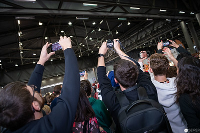 <p><a href="https://galleries.seirer-photography.com">seirer-photography</a><br />Audience Capturing Moments at Vienna ComicCon 2019 with Raised Smartphone Cameras</p><p><a href="https://galleries.seirer-photography.com/Events/2019/VIECC/Vienna-ComicCon-2019/i-JBkPQxX" title="Audience Capturing Moments at Vienna ComicCon 2019 with Raised Smartphone Cameras"><img src="https://galleries.seirer-photography.com/Events/2019/VIECC/Vienna-ComicCon-2019/i-JBkPQxX/0/M6QKSLfpkBkfZBHqgBTLzrc6KSsvjLRnkx7b8XrNh/Th/20191123_143222-viecc_3690-Th.jpg" width="150" height="150" alt="Audience Capturing Moments at Vienna ComicCon 2019 with Raised Smartphone Cameras" title="Audience Capturing Moments at Vienna ComicCon 2019 with Raised Smartphone Cameras" style="border: 1px solid #000000;" /></a></p>