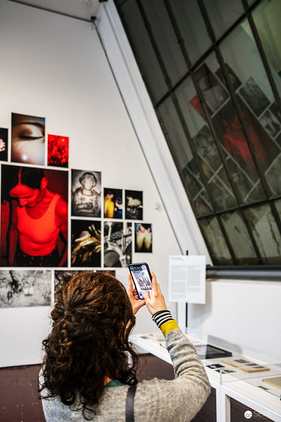 <p><a href="https://galleries.seirer-photography.com">seirer-photography</a><br />Visitor Documenting Art Exhibition at FOTO WIEN 2022 Gallery Space</p><p><a href="https://galleries.seirer-photography.com/Events/2022/2022-03-14-Foto-Wien/i-BwKFCsr" title="Visitor Documenting Art Exhibition at FOTO WIEN 2022 Gallery Space"><img src="https://galleries.seirer-photography.com/Events/2022/2022-03-14-Foto-Wien/i-BwKFCsr/0/L9r7DxfT7CPNnrPgKwFVvp4G7XK6dpGKj7GFGWPtW/Th/20220314-203232_foto_wien_6485-Th.jpg" width="150" height="150" alt="Visitor Documenting Art Exhibition at FOTO WIEN 2022 Gallery Space" title="Visitor Documenting Art Exhibition at FOTO WIEN 2022 Gallery Space" style="border: 1px solid #000000;" /></a></p>