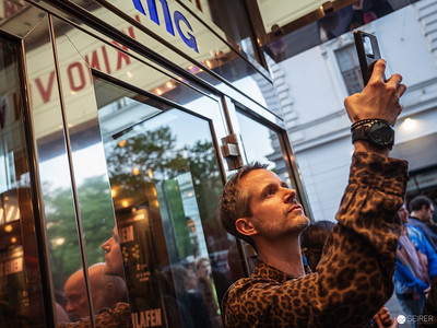 <p><a href="https://galleries.seirer-photography.com">seirer-photography</a><br />Maria Lassnig Film Premiere at Gartenbaukino: Capturing a Candid Moment</p><p><a href="https://galleries.seirer-photography.com/Events/2024/2024-04-11-Mit-einem-Tiger-schlafen-Maria-Lassnig-Premiere/i-WmLtgHL" title="Maria Lassnig Film Premiere at Gartenbaukino: Capturing a Candid Moment"><img src="https://galleries.seirer-photography.com/Events/2024/2024-04-11-Mit-einem-Tiger-schlafen-Maria-Lassnig-Premiere/i-WmLtgHL/0/MSkRrV8xM5thrJR8Xk4SHCJHDQ48CJGCz63xGkw6k/Th/20240411_185658_maria_lasssnig_film_6714-Th.jpg" width="150" height="150" alt="Maria Lassnig Film Premiere at Gartenbaukino: Capturing a Candid Moment" title="Maria Lassnig Film Premiere at Gartenbaukino: Capturing a Candid Moment" style="border: 1px solid #000000;" /></a></p>