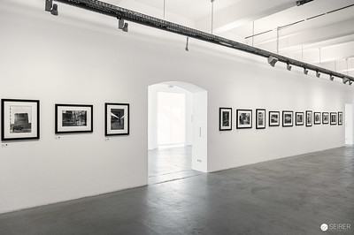 <p><a href="https://galleries.seirer-photography.com">seirer-photography</a><br />Elliott Erwitt Photography Exhibition "IN LOVE WITH..." at Ostlicht Gallery</p><p><a href="https://galleries.seirer-photography.com/Events/2024/2024-04-12-Ostlicht-Elliott-Erwitt/i-5FVT2g4" title="Elliott Erwitt Photography Exhibition "IN LOVE WITH..." at Ostlicht Gallery"><img src="https://galleries.seirer-photography.com/Events/2024/2024-04-12-Ostlicht-Elliott-Erwitt/i-5FVT2g4/0/MGS9zVG5LKKFdWFJ9Zkrff494nXtJZkC7mx3RL3Cj/Th/20240412_141637_ostlicht-elliott-erwitt_7255-Th.jpg" width="150" height="150" alt="Elliott Erwitt Photography Exhibition "IN LOVE WITH..." at Ostlicht Gallery" title="Elliott Erwitt Photography Exhibition "IN LOVE WITH..." at Ostlicht Gallery" style="border: 1px solid #000000;" /></a></p>