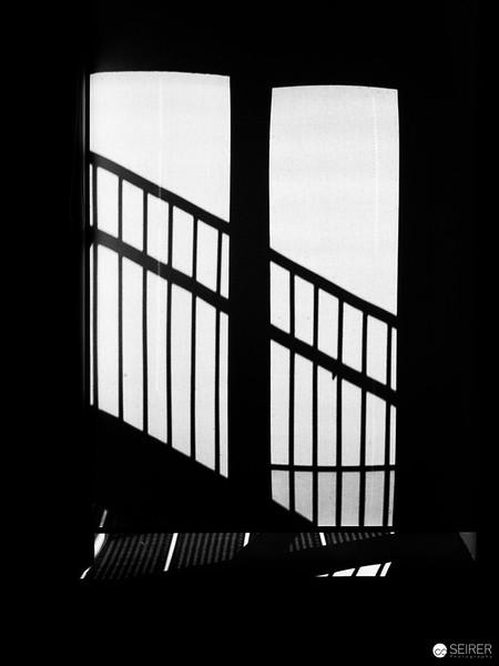 <p><a href="https://galleries.seirer-photography.com">seirer-photography</a><br />Stark Black and White Window with Geometric Railing Shadow</p><p><a href="https://galleries.seirer-photography.com/Events/2024/2024-04-12-Ostlicht-Elliott-Erwitt/i-SNrk9MM" title="Stark Black and White Window with Geometric Railing Shadow"><img src="https://galleries.seirer-photography.com/Events/2024/2024-04-12-Ostlicht-Elliott-Erwitt/i-SNrk9MM/0/K7BDxgCgcmtdJjNXZd8J3vCRRtXzvdBL5ZzwBMQMB/Th/20240412_142939_ostlicht-elliott-erwitt_7303-Th.jpg" width="150" height="150" alt="Stark Black and White Window with Geometric Railing Shadow" title="Stark Black and White Window with Geometric Railing Shadow" style="border: 1px solid #000000;" /></a></p>
