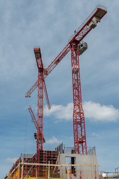 <p><a href="https://galleries.seirer-photography.com">seirer-photography</a><br />Multiple Red Tower Cranes on Active Construction Site Against Cloudy Sky</p><p><a href="https://galleries.seirer-photography.com/Events/2024/2024-04-25-Vienna-Design-Week-Preview/i-XWqSHKd" title="Multiple Red Tower Cranes on Active Construction Site Against Cloudy Sky"><img src="https://galleries.seirer-photography.com/Events/2024/2024-04-25-Vienna-Design-Week-Preview/i-XWqSHKd/0/K5CDVd5gx3mrWc3vvtQ8R2T8KZRxF3BNrBdsD3nkP/Th/20240425_111749_vdw_preview_by_michael_seirer_3561-Th.jpg" width="150" height="150" alt="Multiple Red Tower Cranes on Active Construction Site Against Cloudy Sky" title="Multiple Red Tower Cranes on Active Construction Site Against Cloudy Sky" style="border: 1px solid #000000;" /></a></p>