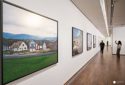 <p><a href="https://galleries.seirer-photography.com">seirer-photography</a><br />Gregory Crewdson / Albertina 2024</p><p><a href="https://galleries.seirer-photography.com/Events/2024/2024-06-12-Gregory-Crewdson-at-Albertina-PFS/i-rGBsZXg" title="Gregory Crewdson / Albertina 2024"><img src="https://galleries.seirer-photography.com/Events/2024/2024-06-12-Gregory-Crewdson-at-Albertina-PFS/i-rGBsZXg/2/L37VSwBqhtm8WMwpqMrFZdc7sF6krKbmKWLwfV4Bf/Th/20240612_181656_albertina_crewdson_pfs_-Th.jpg" width="150" height="150" alt="Gregory Crewdson / Albertina 2024" title="Gregory Crewdson / Albertina 2024" style="border: 1px solid #000000;" /></a></p>