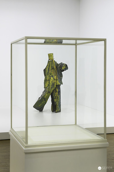 <p><a href="https://galleries.seirer-photography.com">seirer-photography</a><br />Erwin Wurm's Absurdist Sculpture: Green-Painted Figure in Minimalist Display Case</p><p><a href="https://galleries.seirer-photography.com/Events/2024/2024-09-16-Albertina-Modern-Erwin-Wurm/i-TDcBC4X" title="Erwin Wurm's Absurdist Sculpture: Green-Painted Figure in Minimalist Display Case"><img src="https://galleries.seirer-photography.com/Events/2024/2024-09-16-Albertina-Modern-Erwin-Wurm/i-TDcBC4X/0/K6LBRVzJnzgCCWz3rPG6wBSPhz9GMpV894h6zTpqL/Th/20240916_180109_albertina_modern_wurm_2-Th.jpg" width="150" height="150" alt="Erwin Wurm's Absurdist Sculpture: Green-Painted Figure in Minimalist Display Case" title="Erwin Wurm's Absurdist Sculpture: Green-Painted Figure in Minimalist Display Case" style="border: 1px solid #000000;" /></a></p>