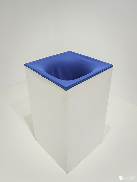 <p><a href="https://galleries.seirer-photography.com">seirer-photography</a><br />Blue Concave Surface on White Cubic Sculpture in Minimalist Setting</p><p><a href="https://galleries.seirer-photography.com/Events/2024/2024-09-16-Albertina-Modern-Erwin-Wurm/i-jpnfLDN" title="Blue Concave Surface on White Cubic Sculpture in Minimalist Setting"><img src="https://galleries.seirer-photography.com/Events/2024/2024-09-16-Albertina-Modern-Erwin-Wurm/i-jpnfLDN/0/MvS87wQN5NWxX4hr2nxT836nNGM3Qzg6CtRd7GnkW/Th/20240916_180157_albertina_modern_wurm_2-Th.jpg" width="150" height="150" alt="Blue Concave Surface on White Cubic Sculpture in Minimalist Setting" title="Blue Concave Surface on White Cubic Sculpture in Minimalist Setting" style="border: 1px solid #000000;" /></a></p>