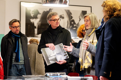 <p><a href="https://galleries.seirer-photography.com">seirer-photography</a><br />Elfie Semotan's Atelier: Visitors Examining Photographic Works During "In Transition" Event</p><p><a href="https://galleries.seirer-photography.com/Events/2024/2024-12-12-Elfie-Semotan-Atelier-Foto-Arsenal/i-KZsGV7P" title="Elfie Semotan's Atelier: Visitors Examining Photographic Works During "In Transition" Event"><img src="https://galleries.seirer-photography.com/Events/2024/2024-12-12-Elfie-Semotan-Atelier-Foto-Arsenal/i-KZsGV7P/0/Kv72mbRNHpNMWmd8dt5qjPVWR5DMwXBJccfnZRtGm/Th/20241212_195802_elfie_semotan_foto_arsenal_-Th.jpg" width="150" height="150" alt="Elfie Semotan's Atelier: Visitors Examining Photographic Works During "In Transition" Event" title="Elfie Semotan's Atelier: Visitors Examining Photographic Works During "In Transition" Event" style="border: 1px solid #000000;" /></a></p>