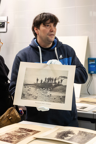 <p><a href="https://galleries.seirer-photography.com">seirer-photography</a><br />Naturhistorisches Museum Wien Curator Displays Archival Photograph During Foto Arsenal Wien Exhibition</p><p><a href="https://galleries.seirer-photography.com/Events/2025/2025-01-15-NHM-x-Foto-Arsenal-Wien/i-cPtpczK" title="Naturhistorisches Museum Wien Curator Displays Archival Photograph During Foto Arsenal Wien Exhibition"><img src="https://galleries.seirer-photography.com/Events/2025/2025-01-15-NHM-x-Foto-Arsenal-Wien/i-cPtpczK/0/M45sPMxrv5zKpRLRLfps8HX9wH2MFCptwBN9QnNqr/Th/20250115_165653_nhm_x_foto_arsenal_7076-Th.jpg" width="150" height="150" alt="Naturhistorisches Museum Wien Curator Displays Archival Photograph During Foto Arsenal Wien Exhibition" title="Naturhistorisches Museum Wien Curator Displays Archival Photograph During Foto Arsenal Wien Exhibition" style="border: 1px solid #000000;" /></a></p>