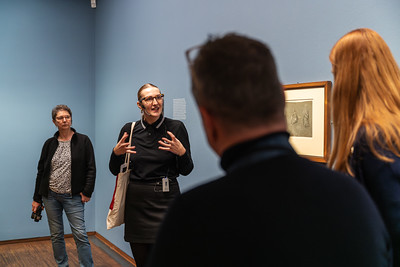 <p><a href="https://galleries.seirer-photography.com">seirer-photography</a><br />Curator Discussing Leonardo Dürer Exhibition at Albertina Museum, Vienna</p><p><a href="https://galleries.seirer-photography.com/Events/2025/2025-03-17-Albertina-Leonardo-Duerer/i-gRLXVWf" title="Curator Discussing Leonardo Dürer Exhibition at Albertina Museum, Vienna"><img src="https://galleries.seirer-photography.com/Events/2025/2025-03-17-Albertina-Leonardo-Duerer/i-gRLXVWf/0/KtkjFGSGg7tcbj5R22dZKRtd9CNPFsnLH2t7CL8D5/Th/20250317_181744_albertina_duerer_leonardo_-Th.jpg" width="150" height="150" alt="Curator Discussing Leonardo Dürer Exhibition at Albertina Museum, Vienna" title="Curator Discussing Leonardo Dürer Exhibition at Albertina Museum, Vienna" style="border: 1px solid #000000;" /></a></p>