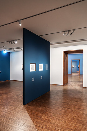 <p><a href="https://galleries.seirer-photography.com">seirer-photography</a><br />Leonardo Dürer Exhibition Space at Albertina Museum with Blue Partition Wall</p><p><a href="https://galleries.seirer-photography.com/Events/2025/2025-03-17-Albertina-Leonardo-Duerer/i-tKsXbRZ" title="Leonardo Dürer Exhibition Space at Albertina Museum with Blue Partition Wall"><img src="https://galleries.seirer-photography.com/Events/2025/2025-03-17-Albertina-Leonardo-Duerer/i-tKsXbRZ/0/L3tLZkpx7htsTgG46DDwjJ8LPC8MK34JQXqStSJ9r/Th/20250317_183444_albertina_duerer_leonardo_-Th.jpg" width="150" height="150" alt="Leonardo Dürer Exhibition Space at Albertina Museum with Blue Partition Wall" title="Leonardo Dürer Exhibition Space at Albertina Museum with Blue Partition Wall" style="border: 1px solid #000000;" /></a></p>