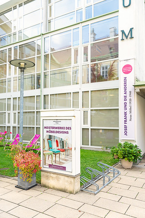 <p><a href="https://galleries.seirer-photography.com">seirer-photography</a><br />Josef Frank – Modern Living in Austria 1920–1940, Möbelmuseum Wien</p><p><a href="https://galleries.seirer-photography.com/Events/2025/2025-09-28-Möbelmuseum-Josef-Frank/i-CfbXJpc" title="Josef Frank – Modern Living in Austria 1920–1940, Möbelmuseum Wien"><img src="https://galleries.seirer-photography.com/Events/2025/2025-09-28-Möbelmuseum-Josef-Frank/i-CfbXJpc/0/NfhQjmtQDXjLhpC3WWWs2hvdq8fZD5nMzhCfTPtCL/Th/20250928-143902_moebelmuseum_josef_frank_370-Th.jpg" width="150" height="150" alt="Josef Frank – Modern Living in Austria 1920–1940, Möbelmuseum Wien" title="Josef Frank – Modern Living in Austria 1920–1940, Möbelmuseum Wien" style="border: 1px solid #000000;" /></a></p>