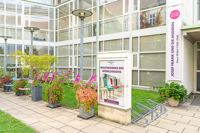 <p><a href="https://galleries.seirer-photography.com">seirer-photography</a><br />Josef Frank – Modern Living in Austria 1920–1940, Möbelmuseum Wien</p><p><a href="https://galleries.seirer-photography.com/Events/2025/2025-09-28-Möbelmuseum-Josef-Frank/i-cTLGQHf" title="Josef Frank – Modern Living in Austria 1920–1940, Möbelmuseum Wien"><img src="https://galleries.seirer-photography.com/Events/2025/2025-09-28-Möbelmuseum-Josef-Frank/i-cTLGQHf/0/LRtJPVRgq9QHmqfkfwmD2WqPTmhjQ2g9XZvgxr6pB/Th/20250928-143909_moebelmuseum_josef_frank_372-Th.jpg" width="150" height="150" alt="Josef Frank – Modern Living in Austria 1920–1940, Möbelmuseum Wien" title="Josef Frank – Modern Living in Austria 1920–1940, Möbelmuseum Wien" style="border: 1px solid #000000;" /></a></p>