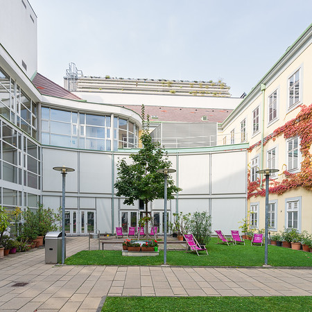 <p><a href="https://galleries.seirer-photography.com">seirer-photography</a><br />Josef Frank – Modern Living in Austria 1920–1940, Möbelmuseum Wien</p><p><a href="https://galleries.seirer-photography.com/Events/2025/2025-09-28-Möbelmuseum-Josef-Frank/i-hRXmkd8" title="Josef Frank – Modern Living in Austria 1920–1940, Möbelmuseum Wien"><img src="https://galleries.seirer-photography.com/Events/2025/2025-09-28-Möbelmuseum-Josef-Frank/i-hRXmkd8/0/NGpj9HM9wv5D8Kw87SVXQ9b7rfFNTfgsgL3bczCZ4/Th/20250928-143836_moebelmuseum_josef_frank_-Th.jpg" width="150" height="150" alt="Josef Frank – Modern Living in Austria 1920–1940, Möbelmuseum Wien" title="Josef Frank – Modern Living in Austria 1920–1940, Möbelmuseum Wien" style="border: 1px solid #000000;" /></a></p>