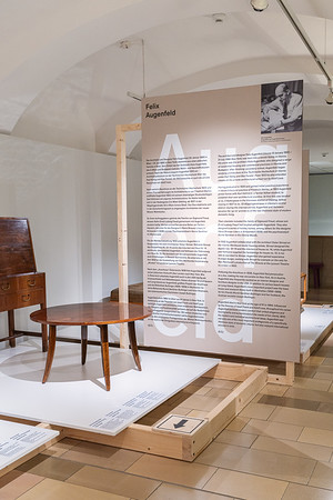 <p><a href="https://galleries.seirer-photography.com">seirer-photography</a><br />Josef Frank – Modern Living in Austria 1920–1940, Möbelmuseum Wien</p><p><a href="https://galleries.seirer-photography.com/Events/2025/2025-09-28-Möbelmuseum-Josef-Frank/i-n7C6F5B" title="Josef Frank – Modern Living in Austria 1920–1940, Möbelmuseum Wien"><img src="https://galleries.seirer-photography.com/Events/2025/2025-09-28-Möbelmuseum-Josef-Frank/i-n7C6F5B/0/MNXnDFtNTsSb6b4Gz9brWmTdWwTXhS6xsRTSS6DgQ/Th/20250928-160226_moebelmuseum_josef_frank_601-Th.jpg" width="150" height="150" alt="Josef Frank – Modern Living in Austria 1920–1940, Möbelmuseum Wien" title="Josef Frank – Modern Living in Austria 1920–1940, Möbelmuseum Wien" style="border: 1px solid #000000;" /></a></p>