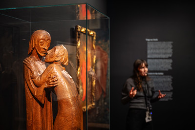 <p><a href="https://galleries.seirer-photography.com">seirer-photography</a><br />Gothic Modern Exhibition at Albertina: Wooden Sculpture of Embracing Figures</p><p><a href="https://galleries.seirer-photography.com/Events/2025/2025-10-14-Albertina-Gothic-Modern/i-mFsS3CV" title="Gothic Modern Exhibition at Albertina: Wooden Sculpture of Embracing Figures"><img src="https://galleries.seirer-photography.com/Events/2025/2025-10-14-Albertina-Gothic-Modern/i-mFsS3CV/0/M5bfHZRnLhxP85jxjxCjZ3N8CB4jPsgc9pSTtH4BW/Th/20251014-181031_albertina_gothic_modern_4165-Th.jpg" width="150" height="150" alt="Gothic Modern Exhibition at Albertina: Wooden Sculpture of Embracing Figures" title="Gothic Modern Exhibition at Albertina: Wooden Sculpture of Embracing Figures" style="border: 1px solid #000000;" /></a></p>