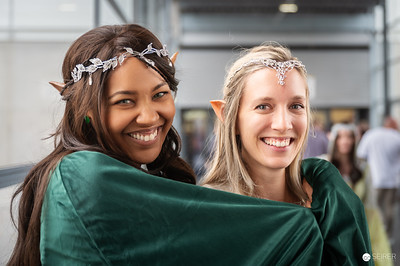 <p><a href="https://galleries.seirer-photography.com">seirer-photography</a><br />VIECC - Vienna ComicCon 2025</p><p><a href="https://galleries.seirer-photography.com/Events/2025/VIECC-Vienna-ComicCon/Samstag-Sonntag/i-X5X2htL" title="VIECC - Vienna ComicCon 2025"><img src="https://galleries.seirer-photography.com/Events/2025/VIECC-Vienna-ComicCon/Samstag-Sonntag/i-X5X2htL/3/KLnq9HsVRt5n6QCC8GGbrNDbXsVmHGj6jZvm53HfQ/Th/20251122-152617_viecc_c_michael-seirer-photography_4619-Th.jpg" width="150" height="150" alt="VIECC - Vienna ComicCon 2025" title="VIECC - Vienna ComicCon 2025" style="border: 1px solid #000000;" /></a></p>