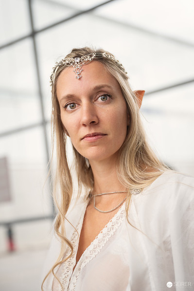 <p><a href="https://galleries.seirer-photography.com">seirer-photography</a><br />VIECC - Vienna ComicCon 2025</p><p><a href="https://galleries.seirer-photography.com/Events/2025/VIECC-Vienna-ComicCon/Samstag-Sonntag/i-bTzK7bc" title="VIECC - Vienna ComicCon 2025"><img src="https://galleries.seirer-photography.com/Events/2025/VIECC-Vienna-ComicCon/Samstag-Sonntag/i-bTzK7bc/3/MRBgXdMfWxt596kbdPrRkFCHD3qwfR4Mm3FLdTnJj/Th/20251122-152556_viecc_c_michael-seirer-photography_4604-Th.jpg" width="150" height="150" alt="VIECC - Vienna ComicCon 2025" title="VIECC - Vienna ComicCon 2025" style="border: 1px solid #000000;" /></a></p>