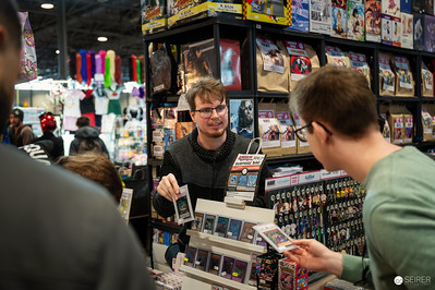 <p><a href="https://galleries.seirer-photography.com">seirer-photography</a><br />VIECC - Vienna ComicCon 2025</p><p><a href="https://galleries.seirer-photography.com/Events/2025/VIECC-Vienna-ComicCon/Samstag-Sonntag/i-d3g2KSN" title="VIECC - Vienna ComicCon 2025"><img src="https://galleries.seirer-photography.com/Events/2025/VIECC-Vienna-ComicCon/Samstag-Sonntag/i-d3g2KSN/3/KMTJsbnbtQ5QwcsT9tFp6XHGFgXzbRdq3C5XTDvjb/Th/20251122-115322_viecc_c_michael-seirer-photography_1696-Th.jpg" width="150" height="150" alt="VIECC - Vienna ComicCon 2025" title="VIECC - Vienna ComicCon 2025" style="border: 1px solid #000000;" /></a></p>