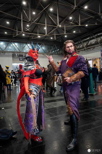 <p><a href="https://galleries.seirer-photography.com">seirer-photography</a><br />VIECC - Vienna ComicCon 2025</p><p><a href="https://galleries.seirer-photography.com/Events/2025/VIECC-Vienna-ComicCon/Samstag-Sonntag/i-tcJnctv" title="VIECC - Vienna ComicCon 2025"><img src="https://galleries.seirer-photography.com/Events/2025/VIECC-Vienna-ComicCon/Samstag-Sonntag/i-tcJnctv/3/Mg6L2sMPSVSr9jKbrhkBsx6BgZM26Vj7bZWQnPTFw/Th/20251122-125606_viecc_c_michael-seirer-photography_1997-Th.jpg" width="150" height="150" alt="VIECC - Vienna ComicCon 2025" title="VIECC - Vienna ComicCon 2025" style="border: 1px solid #000000;" /></a></p>