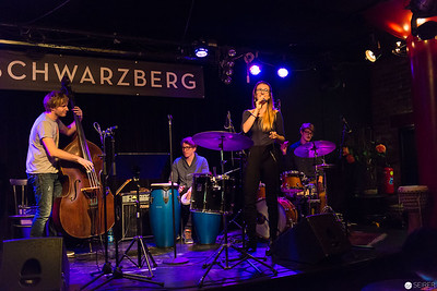 <p><a href="https://galleries.seirer-photography.com">seirer-photography</a><br />Gregor Aufmesser (b), Lukas Aichinger (dr)</p><p><a href="https://galleries.seirer-photography.com/Events/Konzerte/20161026-MischMaschNacht-Sel/i-JSQPrxw" title="Gregor Aufmesser (b), Lukas Aichinger (dr)"><img src="https://galleries.seirer-photography.com/Events/Konzerte/20161026-MischMaschNacht-Sel/i-JSQPrxw/0/MvGrzkTvkqvrsmQcVq4BtJfxpgvxbQSB5HTRCnw77/Th/2016-10-26-232433_mischmaschnacht_0779-Th.jpg" width="150" height="150" alt="Gregor Aufmesser (b), Lukas Aichinger (dr)" title="Gregor Aufmesser (b), Lukas Aichinger (dr)" style="border: 1px solid #000000;" /></a></p>