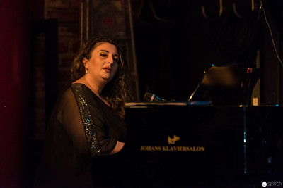 <p><a href="https://galleries.seirer-photography.com">seirer-photography</a> </p><p><a href="https://galleries.seirer-photography.com/Events/Konzerte/20161026-MischMaschNacht/i-BbwrnRf" title="seirer-photography's photo"><img src="https://galleries.seirer-photography.com/Events/Konzerte/20161026-MischMaschNacht/i-BbwrnRf/0/Ld9SnKWLBSNnsmbcHjgnjfJ8WntxqngNSZHtZRM3v/Th/2016-10-26-223050_mischmaschnacht_9087-Th.jpg" width="150" height="150" alt="seirer-photography's photo" title="seirer-photography's photo" style="border: 1px solid #000000;" /></a></p>