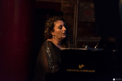 <p><a href="https://galleries.seirer-photography.com">seirer-photography</a> </p><p><a href="https://galleries.seirer-photography.com/Events/Konzerte/20161026-MischMaschNacht/i-s9nNJpM" title="seirer-photography's photo"><img src="https://galleries.seirer-photography.com/Events/Konzerte/20161026-MischMaschNacht/i-s9nNJpM/0/Mp23rhdChDj8rw4k3gcNZPHRWx2K8vhqQZzw4wSg6/Th/2016-10-26-223206_mischmaschnacht_9092-Th.jpg" width="150" height="150" alt="seirer-photography's photo" title="seirer-photography's photo" style="border: 1px solid #000000;" /></a></p>