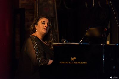 <p><a href="https://galleries.seirer-photography.com">seirer-photography</a> </p><p><a href="https://galleries.seirer-photography.com/Events/Konzerte/20161026-MischMaschNacht/i-zLM2sgP" title="seirer-photography's photo"><img src="https://galleries.seirer-photography.com/Events/Konzerte/20161026-MischMaschNacht/i-zLM2sgP/0/LRxVSpxsk3sFwCwzgcnbVMwCvMfvr9T6Gs3RPhQMg/Th/2016-10-26-223050_mischmaschnacht_9086-Th.jpg" width="150" height="150" alt="seirer-photography's photo" title="seirer-photography's photo" style="border: 1px solid #000000;" /></a></p>