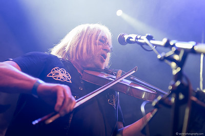 <p><a href="https://galleries.seirer-photography.com">seirer-photography</a><br />Violinist in Passionate Performance at Santiano Concert, Ottakringer Brauerei 2016</p><p><a href="https://galleries.seirer-photography.com/Events/Konzerte/Santiano-Ottakringer-Brauerei/i-FRVMZb4" title="Violinist in Passionate Performance at Santiano Concert, Ottakringer Brauerei 2016"><img src="https://galleries.seirer-photography.com/Events/Konzerte/Santiano-Ottakringer-Brauerei/i-FRVMZb4/0/KG8KFBPHzf77BkSSZnttcMQcwrxkxxtnGkqshCtcC/Th/2016-01-26_Santiano_Ottakringer_Brauerei_6420-Th.jpg" width="150" height="150" alt="Violinist in Passionate Performance at Santiano Concert, Ottakringer Brauerei 2016" title="Violinist in Passionate Performance at Santiano Concert, Ottakringer Brauerei 2016" style="border: 1px solid #000000;" /></a></p>