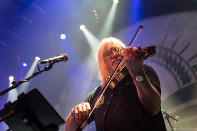 <p><a href="https://galleries.seirer-photography.com">seirer-photography</a><br />Violinist Performing with Intense Focus at Santiano Concert, Ottakringer Brauerei 2016</p><p><a href="https://galleries.seirer-photography.com/Events/Konzerte/Santiano-Ottakringer-Brauerei/i-rjbbLG8" title="Violinist Performing with Intense Focus at Santiano Concert, Ottakringer Brauerei 2016"><img src="https://galleries.seirer-photography.com/Events/Konzerte/Santiano-Ottakringer-Brauerei/i-rjbbLG8/0/L4BrZGS5ncTj7Z7RdnRTdKcHxLX8ZVDGhcpD34LFB/Th/2016-01-26_Santiano_Ottakringer_Brauerei_5860-Th.jpg" width="150" height="150" alt="Violinist Performing with Intense Focus at Santiano Concert, Ottakringer Brauerei 2016" title="Violinist Performing with Intense Focus at Santiano Concert, Ottakringer Brauerei 2016" style="border: 1px solid #000000;" /></a></p>