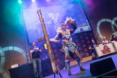 <p><a href="https://galleries.seirer-photography.com">seirer-photography</a><br />Costumed Performer with Elaborate Staff at Vienna ComicCon 2015 Cosplay Contest</p><p><a href="https://galleries.seirer-photography.com/Events/ViennaComicCon2015/CosplayContest/i-RLj9BXz" title="Costumed Performer with Elaborate Staff at Vienna ComicCon 2015 Cosplay Contest"><img src="https://galleries.seirer-photography.com/Events/ViennaComicCon2015/CosplayContest/i-RLj9BXz/0/MNZpbWBct32nTxBd4Qh6Nhrn7n9xXqQVBdLrHSCD5/Th/2015-11-21-17-26-35_viecc_cosplay_8267-Th.jpg" width="150" height="150" alt="Costumed Performer with Elaborate Staff at Vienna ComicCon 2015 Cosplay Contest" title="Costumed Performer with Elaborate Staff at Vienna ComicCon 2015 Cosplay Contest" style="border: 1px solid #000000;" /></a></p>