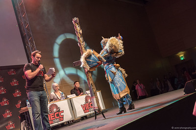 <p><a href="https://galleries.seirer-photography.com">seirer-photography</a><br />Costumed Performer on Stage at Vienna ComicCon 2015 Cosplay Contest</p><p><a href="https://galleries.seirer-photography.com/Events/ViennaComicCon2015/CosplayContest/i-sMBJptc" title="Costumed Performer on Stage at Vienna ComicCon 2015 Cosplay Contest"><img src="https://galleries.seirer-photography.com/Events/ViennaComicCon2015/CosplayContest/i-sMBJptc/0/Knn8gFMZqc4HL3vv5n8ZQcdnX6K6pFR79zHv3j9fp/Th/2015-11-21-17-26-46_viecc_cosplay_8269-Th.jpg" width="150" height="150" alt="Costumed Performer on Stage at Vienna ComicCon 2015 Cosplay Contest" title="Costumed Performer on Stage at Vienna ComicCon 2015 Cosplay Contest" style="border: 1px solid #000000;" /></a></p>