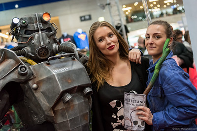 <p><a href="https://galleries.seirer-photography.com">seirer-photography</a><br />VIECC 2015: Cosplayer Poses with Power Armor and Companion at Vienna ComicCon</p><p><a href="https://galleries.seirer-photography.com/Events/ViennaComicCon2015/Vienna-ComicCon/i-Pn4Txgc" title="VIECC 2015: Cosplayer Poses with Power Armor and Companion at Vienna ComicCon"><img src="https://galleries.seirer-photography.com/Events/ViennaComicCon2015/Vienna-ComicCon/i-Pn4Txgc/0/MV6x7Kcj3d498zffxGP3dcPN8tgKTxw42bSsKzCzB/Th/2015-11-21-11-54-09_viecc_7109-Th.jpg" width="150" height="150" alt="VIECC 2015: Cosplayer Poses with Power Armor and Companion at Vienna ComicCon" title="VIECC 2015: Cosplayer Poses with Power Armor and Companion at Vienna ComicCon" style="border: 1px solid #000000;" /></a></p>