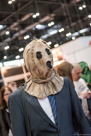 <p><a href="https://galleries.seirer-photography.com">seirer-photography</a><br />VIECC 2015: Burlap Masked Cosplayer in Business Attire at Comic Convention</p><p><a href="https://galleries.seirer-photography.com/Events/ViennaComicCon2015/Vienna-ComicCon/i-pgZWf89" title="VIECC 2015: Burlap Masked Cosplayer in Business Attire at Comic Convention"><img src="https://galleries.seirer-photography.com/Events/ViennaComicCon2015/Vienna-ComicCon/i-pgZWf89/0/KJpK2sW7L7S9PNTZ6ksnR7PkXFsNxcV2HPpNVgxvB/Th/2015-11-21-11-52-09_viecc_7100-Th.jpg" width="150" height="150" alt="VIECC 2015: Burlap Masked Cosplayer in Business Attire at Comic Convention" title="VIECC 2015: Burlap Masked Cosplayer in Business Attire at Comic Convention" style="border: 1px solid #000000;" /></a></p>