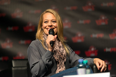 <p><a href="https://galleries.seirer-photography.com">seirer-photography</a><br />Vienna ComicCon 2016: Blonde Speaker Addresses Audience with Microphone and Animated Gesture</p><p><a href="https://galleries.seirer-photography.com/Events/ViennaComicCon2016/20161119-Vienna-ComicCon/i-CFwWPqw" title="Vienna ComicCon 2016: Blonde Speaker Addresses Audience with Microphone and Animated Gesture"><img src="https://galleries.seirer-photography.com/Events/ViennaComicCon2016/20161119-Vienna-ComicCon/i-CFwWPqw/0/Mkww6HpHbgN47TkTvxtrtVRQ5KkcNgGHS65DWGW2J/Th/20161119_140349_viecc_2045-Th.jpg" width="150" height="150" alt="Vienna ComicCon 2016: Blonde Speaker Addresses Audience with Microphone and Animated Gesture" title="Vienna ComicCon 2016: Blonde Speaker Addresses Audience with Microphone and Animated Gesture" style="border: 1px solid #000000;" /></a></p>