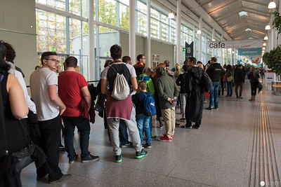 <p><a href="https://galleries.seirer-photography.com">seirer-photography</a><br />Vienna ComicCon 2016: Attendees Queuing in Bright, Expansive Convention Hall Corridor</p><p><a href="https://galleries.seirer-photography.com/Events/ViennaComicCon2016/20161119-Vienna-ComicCon/i-TMmQSF3" title="Vienna ComicCon 2016: Attendees Queuing in Bright, Expansive Convention Hall Corridor"><img src="https://galleries.seirer-photography.com/Events/ViennaComicCon2016/20161119-Vienna-ComicCon/i-TMmQSF3/0/KZk9ZB7nWhWcs7tJ4n2bmkhWjBbWcZKGzWsN6BSR3/Th/20161119_113530_viecc_1790-Th.jpg" width="150" height="150" alt="Vienna ComicCon 2016: Attendees Queuing in Bright, Expansive Convention Hall Corridor" title="Vienna ComicCon 2016: Attendees Queuing in Bright, Expansive Convention Hall Corridor" style="border: 1px solid #000000;" /></a></p>