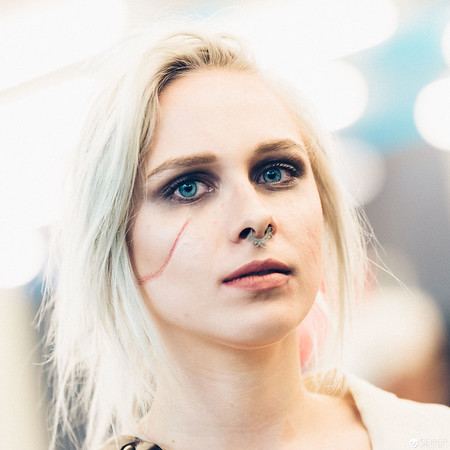 <p><a href="https://galleries.seirer-photography.com">seirer-photography</a><br />Platinum Blonde Performer in Intense Monochromatic Portrait at Vienna ComicCon 2016</p><p><a href="https://galleries.seirer-photography.com/Events/ViennaComicCon2016/20161119-Vienna-ComicCon/i-cB9B8wQ" title="Platinum Blonde Performer in Intense Monochromatic Portrait at Vienna ComicCon 2016"><img src="https://galleries.seirer-photography.com/Events/ViennaComicCon2016/20161119-Vienna-ComicCon/i-cB9B8wQ/0/NF4vf9JvdgbHdrcxCBWKBBKFQ4JqRmg8zLzdMtLC5/Th/20161119_151355_viecc_2218-Th.jpg" width="150" height="150" alt="Platinum Blonde Performer in Intense Monochromatic Portrait at Vienna ComicCon 2016" title="Platinum Blonde Performer in Intense Monochromatic Portrait at Vienna ComicCon 2016" style="border: 1px solid #000000;" /></a></p>