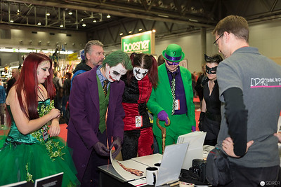 <p><a href="https://galleries.seirer-photography.com">seirer-photography</a><br />VIECC 2016: Comic Characters Interact at Convention Registration Desk</p><p><a href="https://galleries.seirer-photography.com/Events/ViennaComicCon2016/20161119-Vienna-ComicCon/i-tCVjskM" title="VIECC 2016: Comic Characters Interact at Convention Registration Desk"><img src="https://galleries.seirer-photography.com/Events/ViennaComicCon2016/20161119-Vienna-ComicCon/i-tCVjskM/0/NLmB2QbQzM5V8NnGz3cSLnVx7CVq6zWkv8TKSps8t/Th/20161119_115128_viecc_1799-Th.jpg" width="150" height="150" alt="VIECC 2016: Comic Characters Interact at Convention Registration Desk" title="VIECC 2016: Comic Characters Interact at Convention Registration Desk" style="border: 1px solid #000000;" /></a></p>