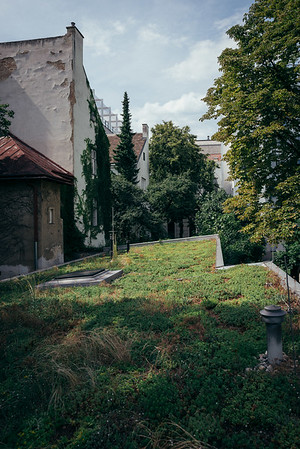 <p><a href="https://galleries.seirer-photography.com">seirer-photography</a><br />Verdant Urban Courtyard at Hofhaus Vienna, Millergasse Architectural Site</p><p><a href="https://galleries.seirer-photography.com/Projects/Architecture/Hofhaus-Wien-Millergasse/i-7vNPR8S" title="Verdant Urban Courtyard at Hofhaus Vienna, Millergasse Architectural Site"><img src="https://galleries.seirer-photography.com/Projects/Architecture/Hofhaus-Wien-Millergasse/i-7vNPR8S/0/MpQFZqSwqBbMxHzPxSLCpcP5pm6hrNfmf74T3wSSj/Th/pfs_archworkshop_day4-122-8-Th.jpg" width="150" height="150" alt="Verdant Urban Courtyard at Hofhaus Vienna, Millergasse Architectural Site" title="Verdant Urban Courtyard at Hofhaus Vienna, Millergasse Architectural Site" style="border: 1px solid #000000;" /></a></p>