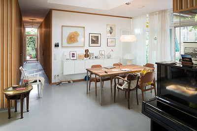 <p><a href="https://galleries.seirer-photography.com">seirer-photography</a><br />Hofhaus Vienna Millergasse: Mid-Century Modern Interior with Piano and Gallery Wall</p><p><a href="https://galleries.seirer-photography.com/Projects/Architecture/Hofhaus-Wien-Millergasse/i-dq7jXn9" title="Hofhaus Vienna Millergasse: Mid-Century Modern Interior with Piano and Gallery Wall"><img src="https://galleries.seirer-photography.com/Projects/Architecture/Hofhaus-Wien-Millergasse/i-dq7jXn9/0/MkQ4Vzh4TrppkJ4sLS4cjQvLgwMD3DStMPqsfpNMF/Th/pfs_archworkshop_day4-070-3-Th.jpg" width="150" height="150" alt="Hofhaus Vienna Millergasse: Mid-Century Modern Interior with Piano and Gallery Wall" title="Hofhaus Vienna Millergasse: Mid-Century Modern Interior with Piano and Gallery Wall" style="border: 1px solid #000000;" /></a></p>